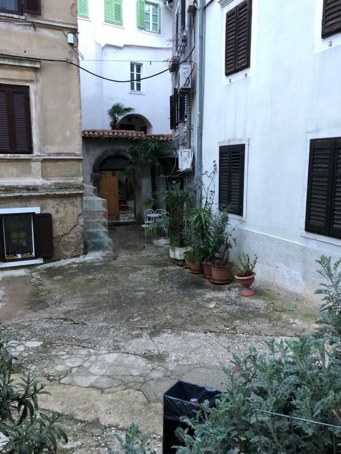 Apartment Saric Lovran Exterior photo