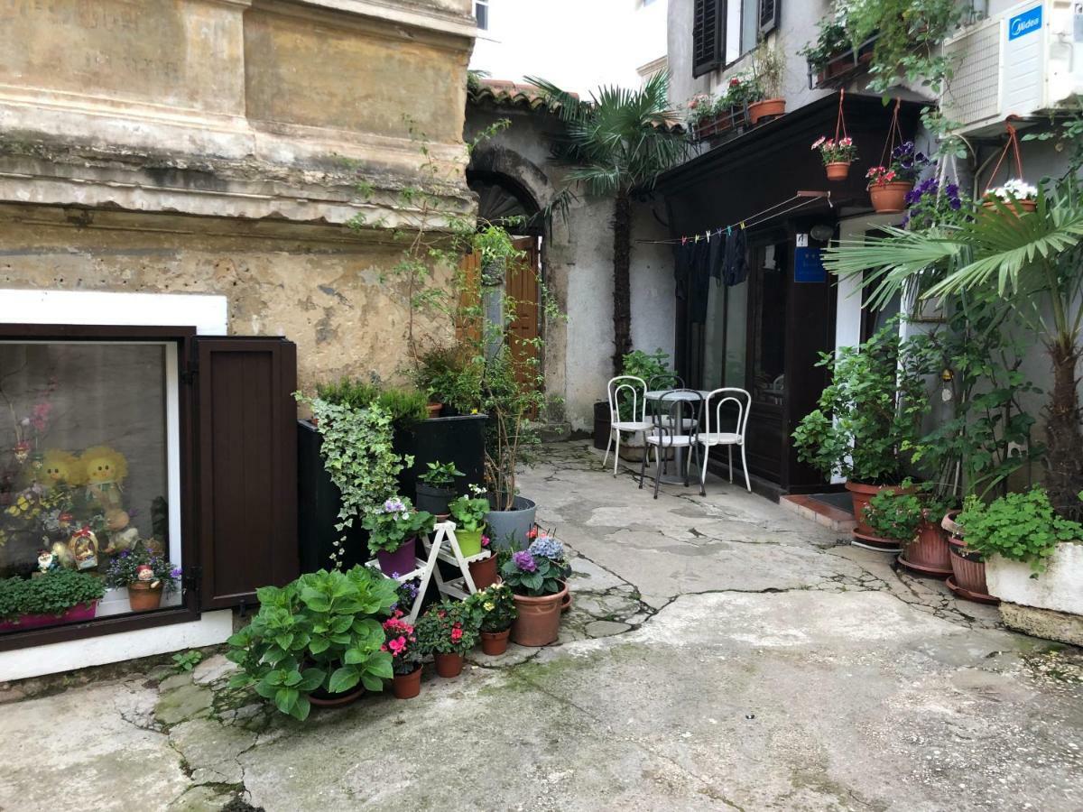 Apartment Saric Lovran Exterior photo